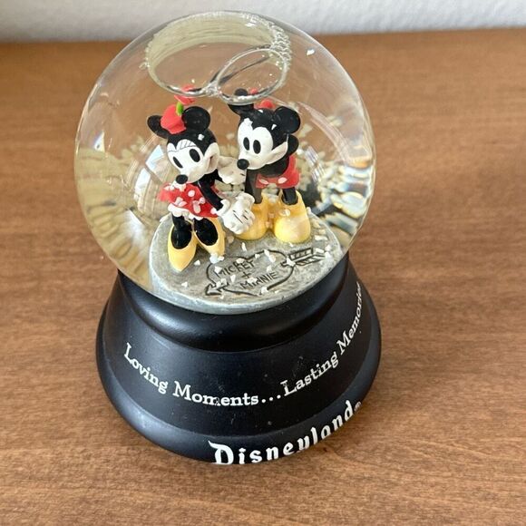 Disney Minnie And Mickey Snow Globe  Musical Zip A Dee Do Dah 5 Inch - Picture 1 of 5